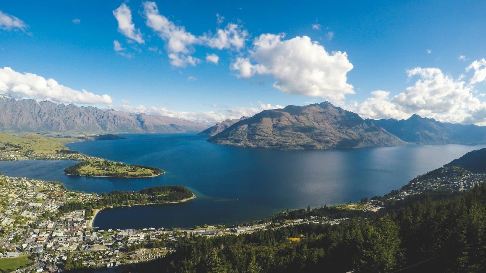 Queenstown, Lake Wakatipu and The Remarkables mountain range seen from Queenstown Hill